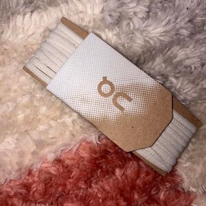 Off-white Men's White and Cream Trainers